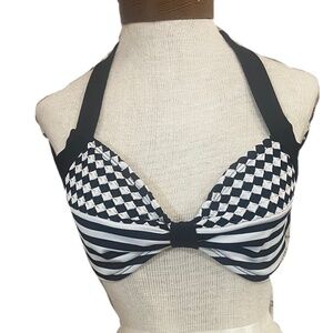 Kenneth Cole Reaction bathing suit top black white Medium